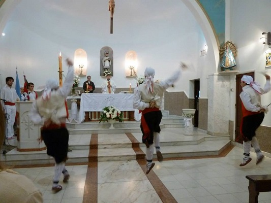 Aberri Eguna mass in Bahia Blanca, Argentina (photoEE)